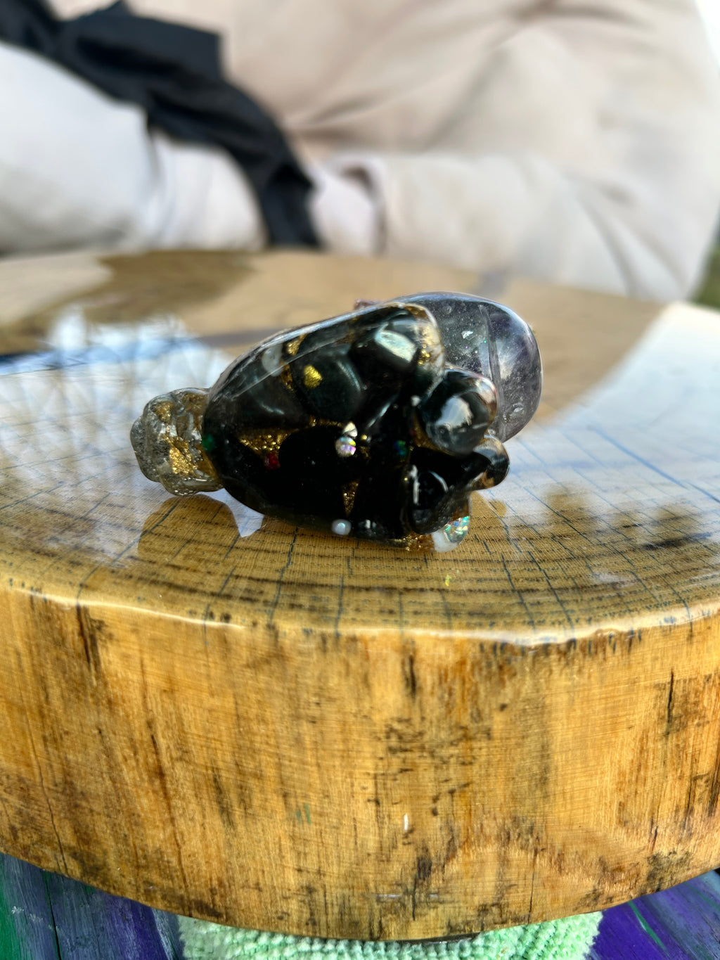 Handmade Orgonite Unicorn – Amethyst, Lapis Lazuli & Black Onyx